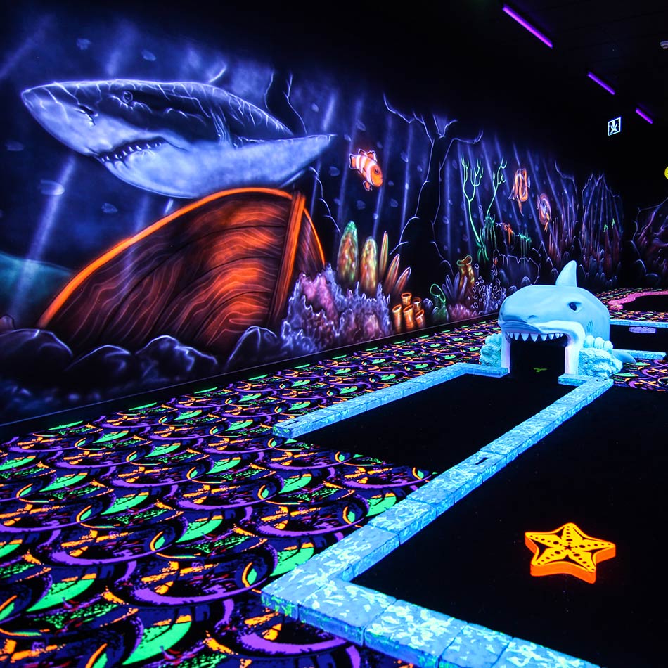 black light mini putt